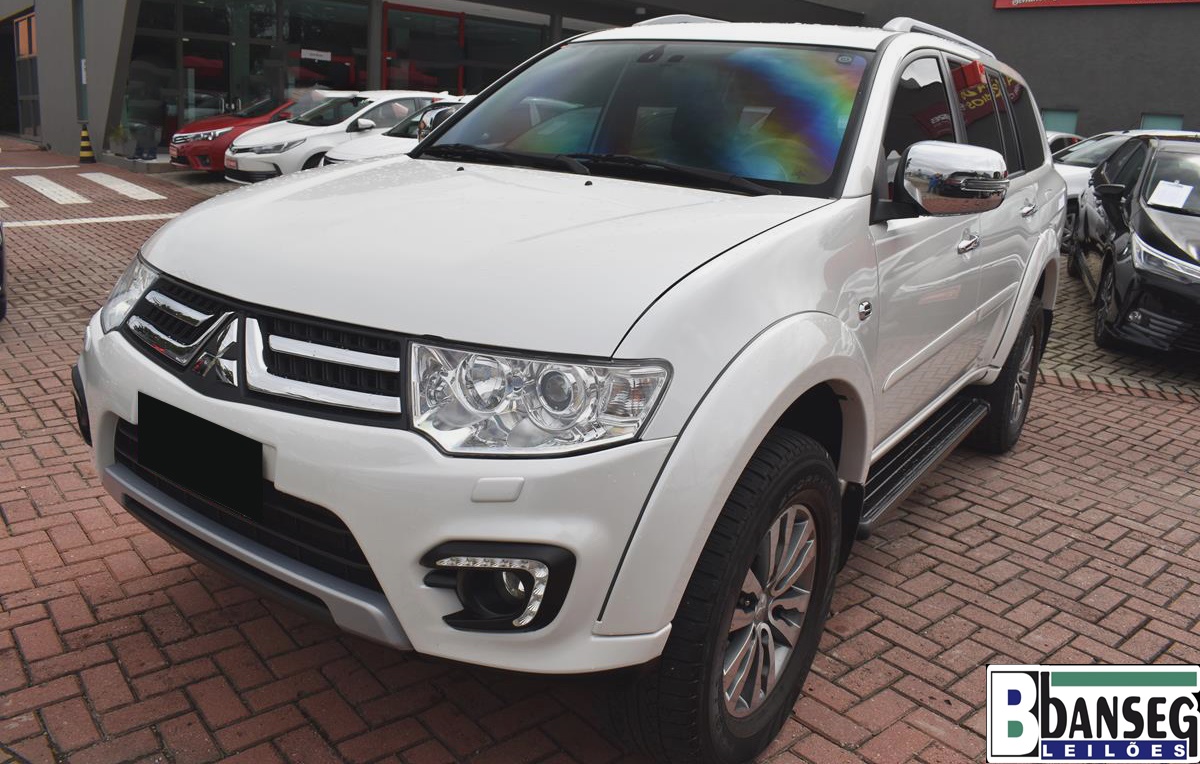 ​MITSUBISHI / MMC/PAJERO 4X4 HPE D - 2017 / 2018