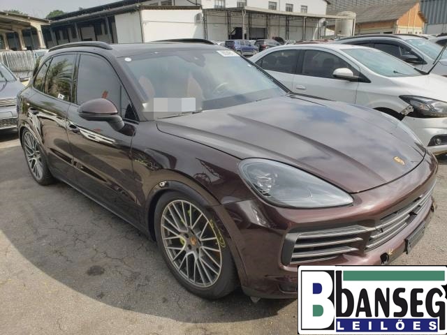 ​PORSCHE E-HYBRID 3.0 V6 TURBO  2023